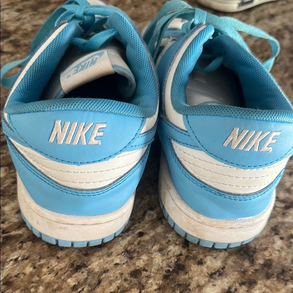 nike dunks - Picture 3 of 5